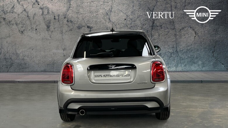 MINI Hatchback 1.5 Cooper Classic 5dr Auto Petrol Hatchback